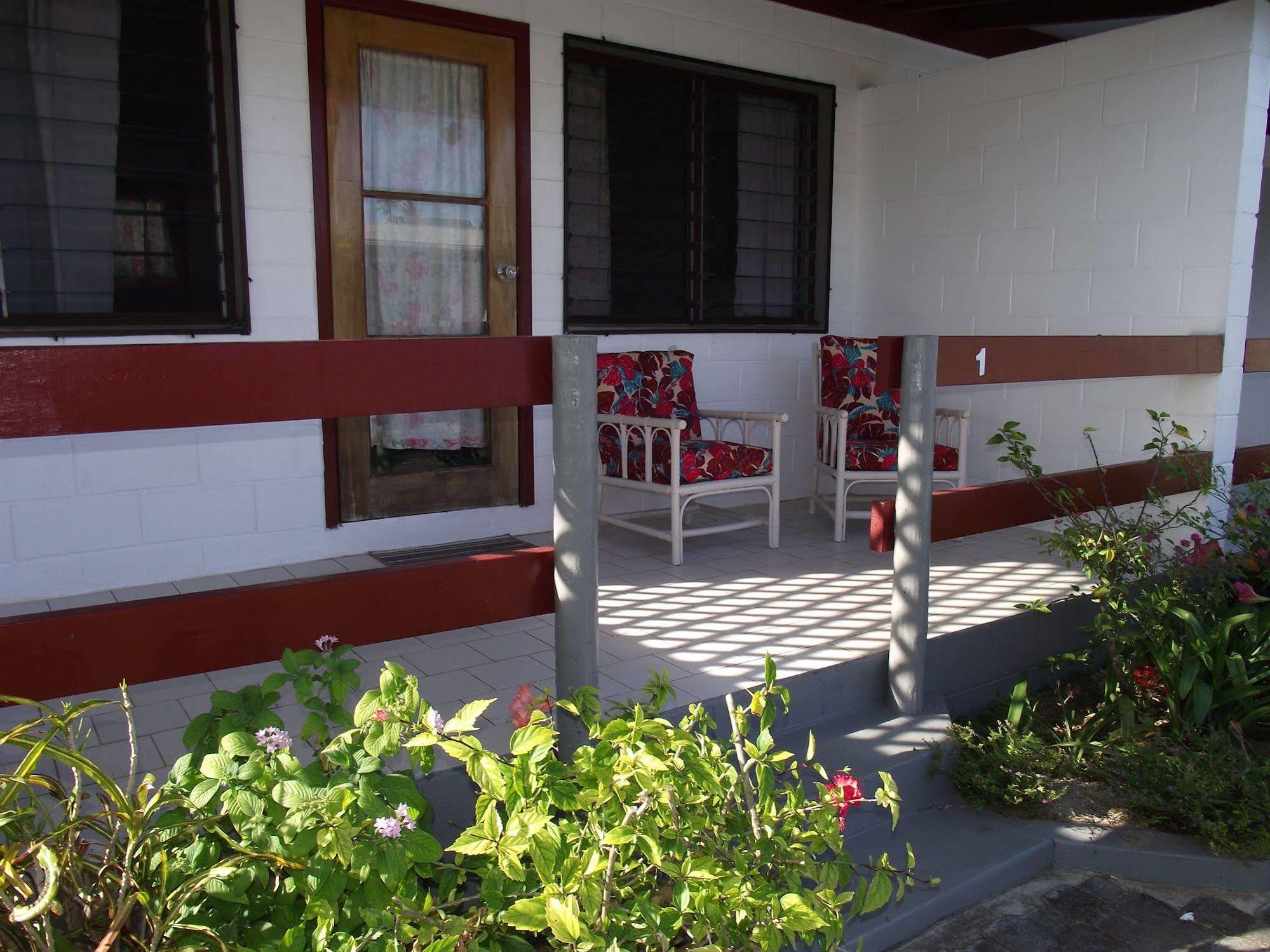 Reef Motel - Aitutaki Arutanga Bagian luar foto